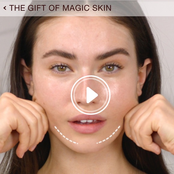 Charlotte Tilbury THE GIFT OF MAGIC SKIN
SKINCARE KIT - Picture 4 of 7